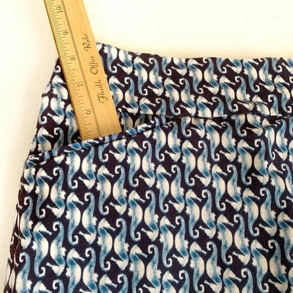 Chico’s Perfect Stretch Skort Womens Small Pull On Blue Seahorse Print Pockets - Picture 6 of 10